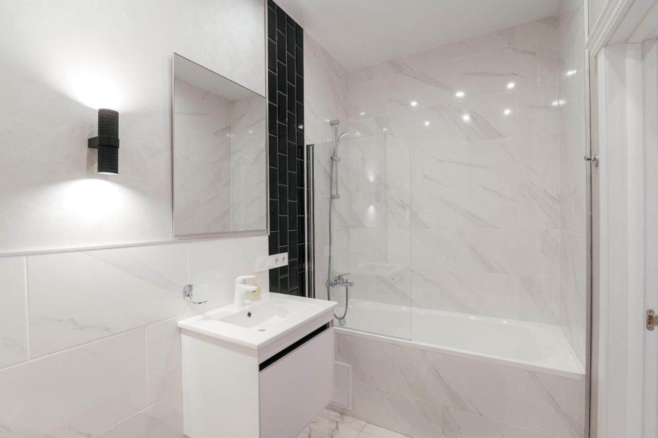 Pearl Premium Apartments 5 Киев Екстериор снимка