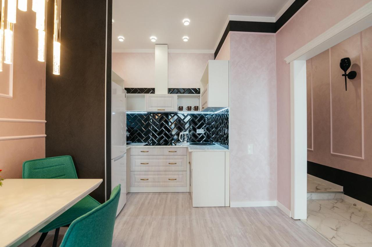 Pearl Premium Apartments 5 Киев Екстериор снимка